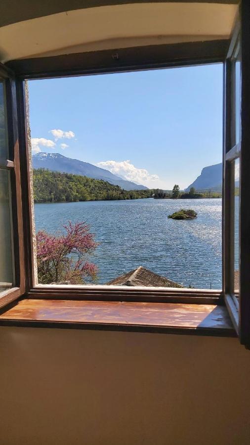 Castel Toblino Apartments Calavino Kültér fotó
