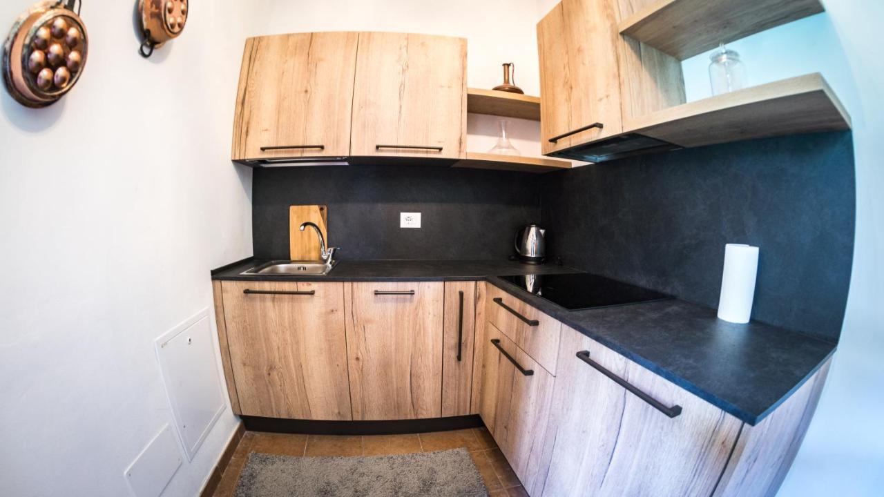 Castel Toblino Apartments Calavino Kültér fotó